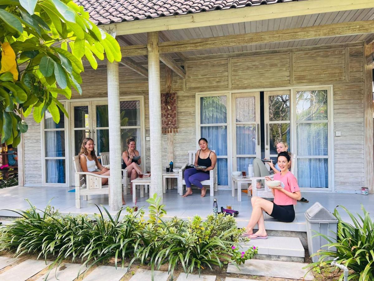 Готель Vista Huts Lembongan Екстер'єр фото