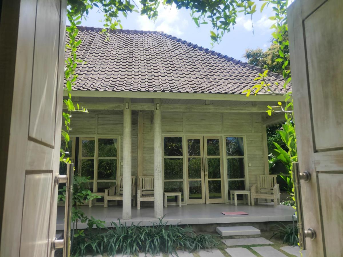 Готель Vista Huts Lembongan Екстер'єр фото