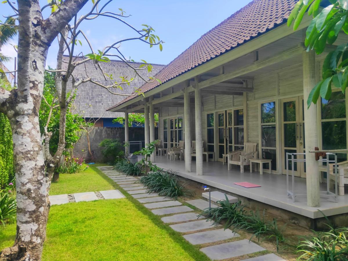 Готель Vista Huts Lembongan Екстер'єр фото