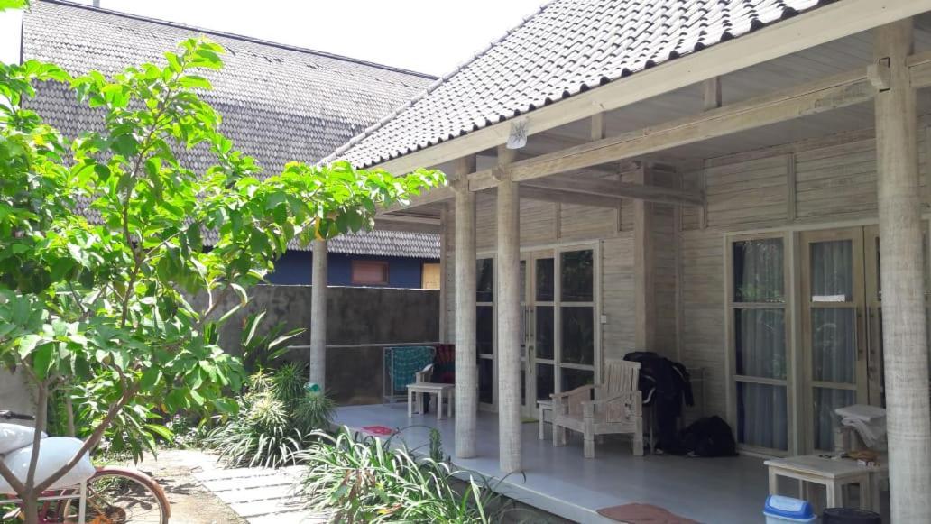 Готель Vista Huts Lembongan Екстер'єр фото