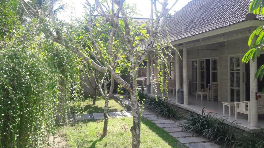 Готель Vista Huts Lembongan Екстер'єр фото